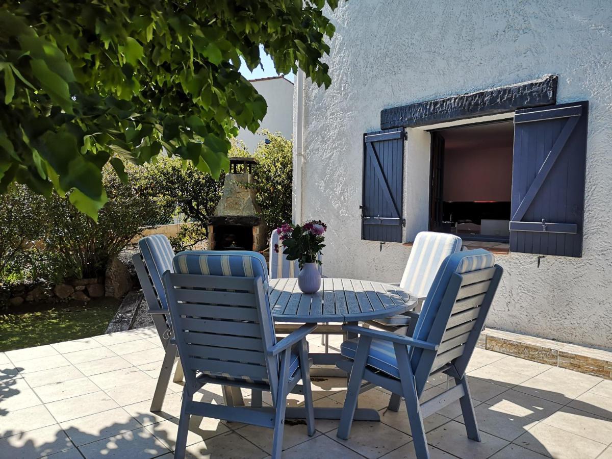 D'hotes Du Bijou Bleu Bed & Breakfast