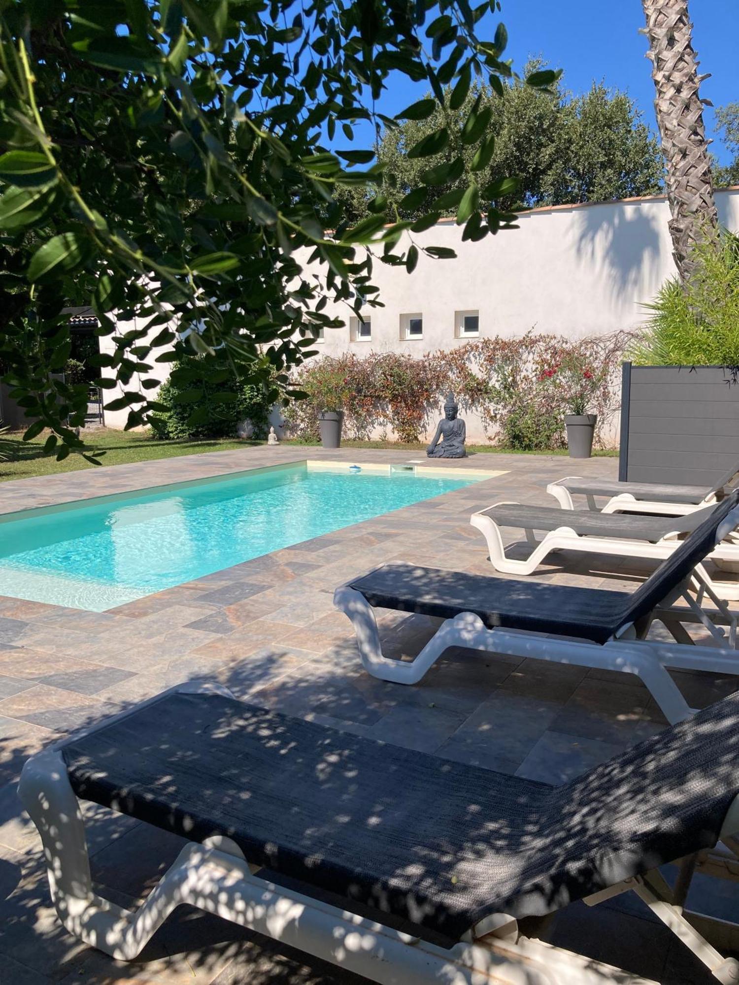D'hotes Du Bijou Bleu Bed & Breakfast *