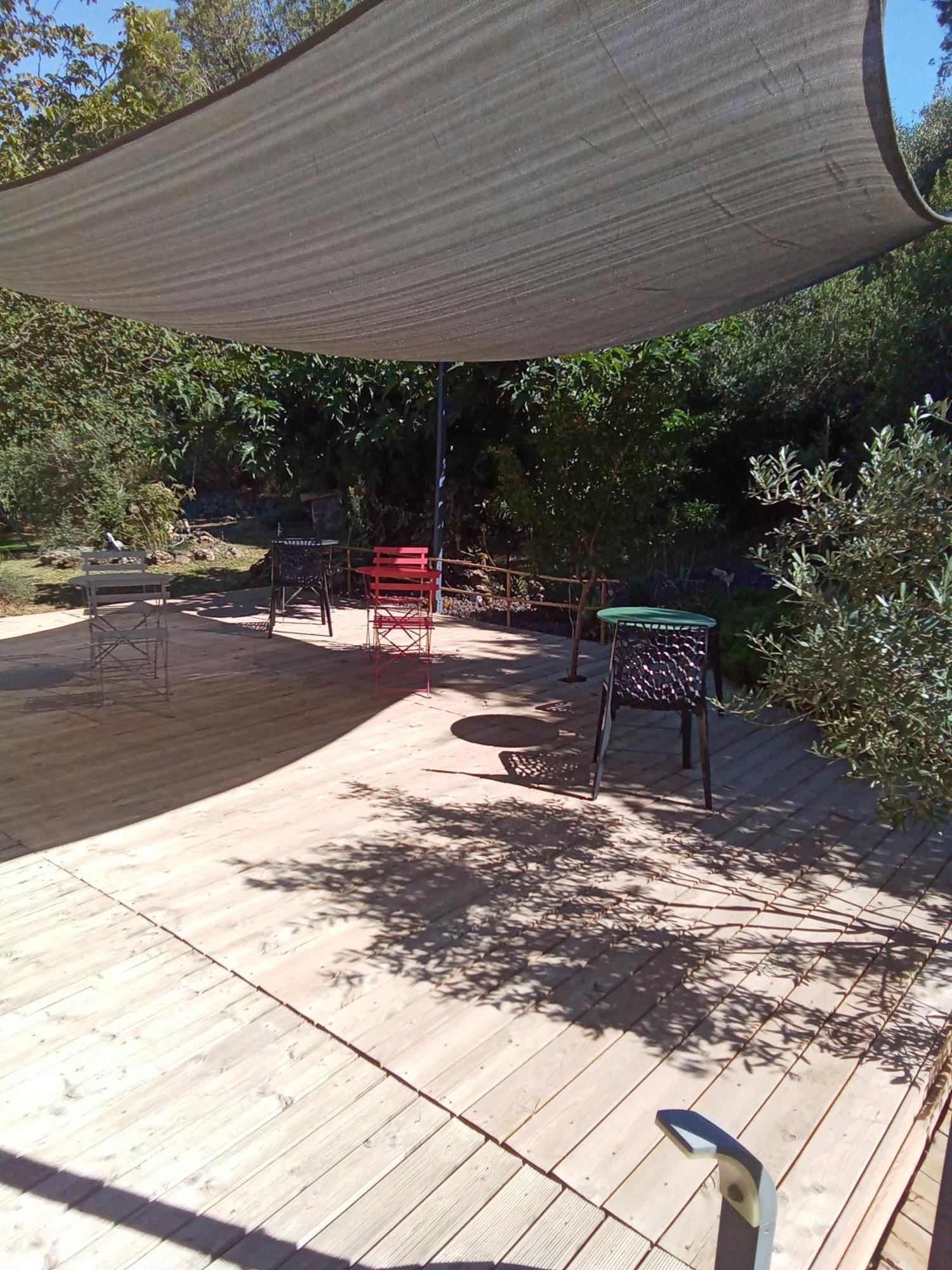 D'hotes Du Bijou Bleu Bed & Breakfast