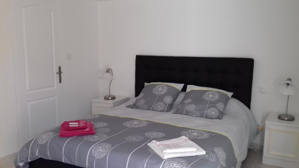 D'hotes Du Bijou Bleu Bed & Breakfast *